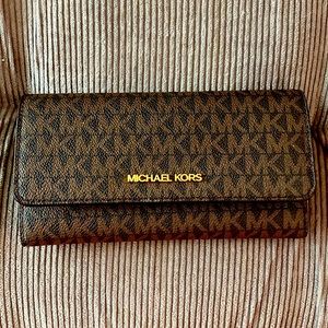 MICHAEL Michael Kors wallet⭐️